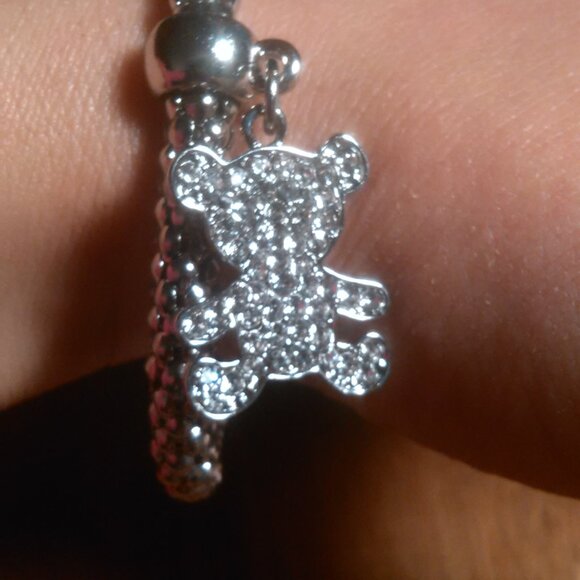 White Austrian Crystal Teddy Bear Silvertone Stretch Bracelet - Picture 6 of 8